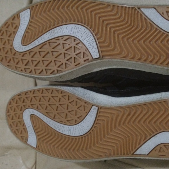 Adidas Men's size 11 - Picture 5 of 6